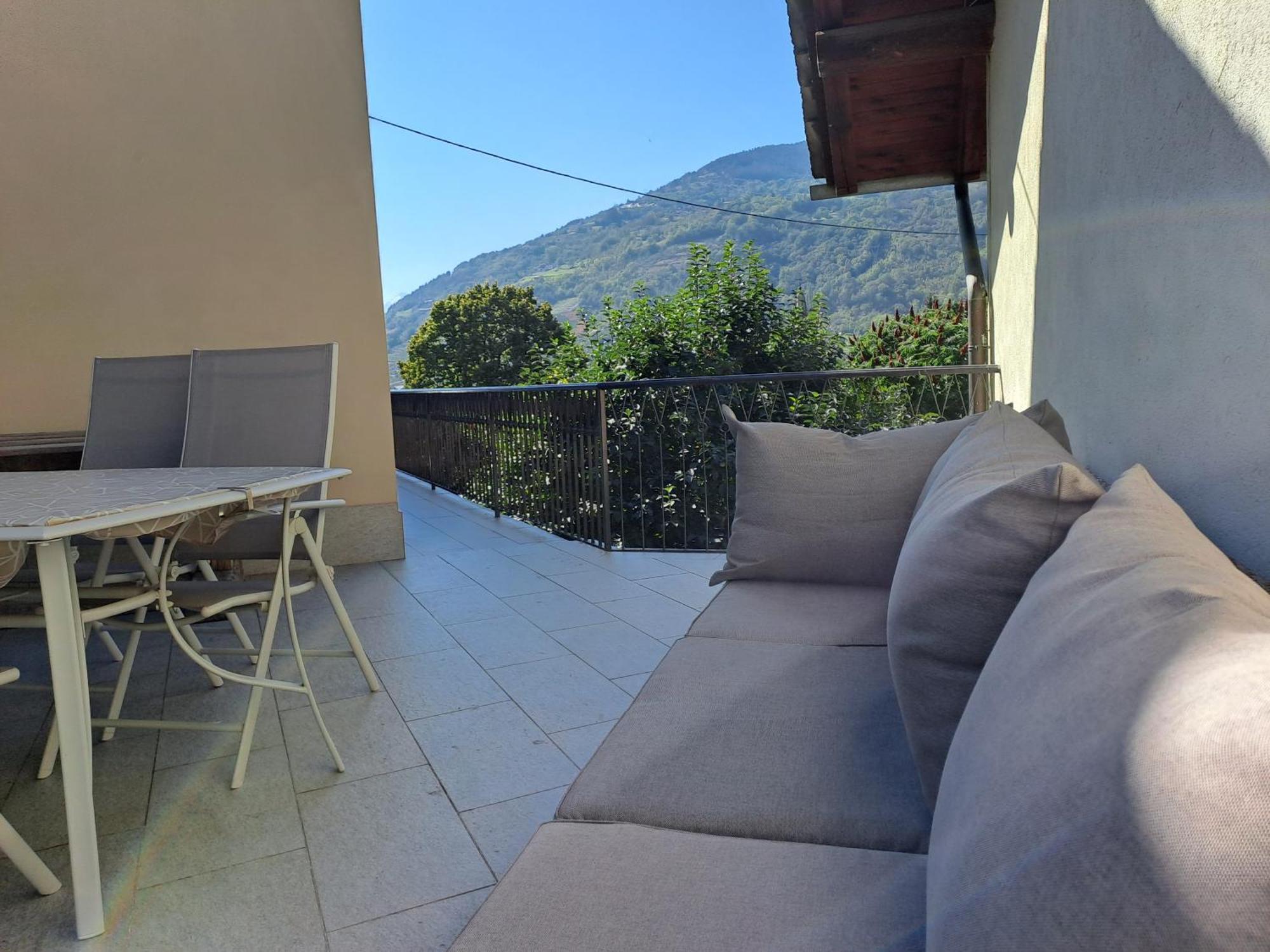 Aosta Stunning Panoramic Views From Modern Two Bedroom Apartment Luaran gambar